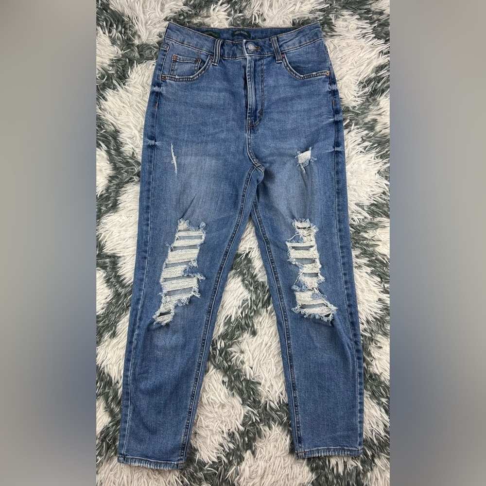 Wild Fable Women’s Highest Rise Mom Jeans Distressed Blue Size 6